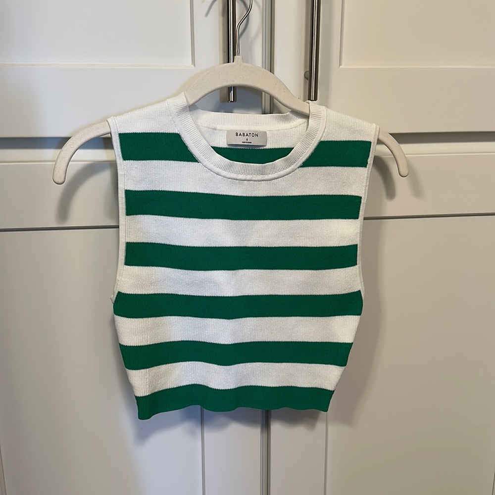 Aritzia top, cropped size Small